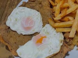 Bodegón en Buenos Aires: la mítica parrilla que mantiene vivo el asado durante 24 horas