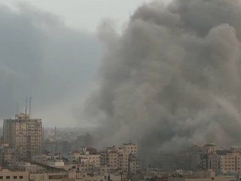 Israel contraataca a Hamas e impone un bloqueo total sobre la Franja de Gaza 