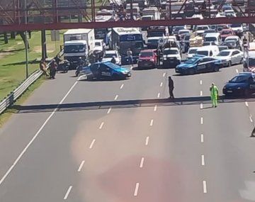 Choque múltiple en la Avenida General Paz y Nogoyá: hay caos