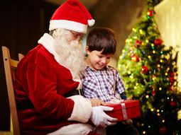 C5N junta regalos para Navidad