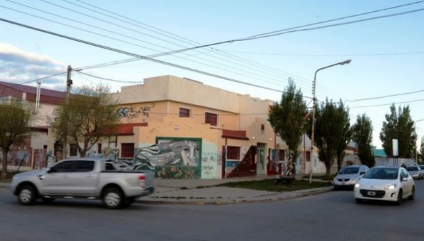 Un profesor de deportes del Polivalente de Arte de Río Gallegos fue denunciado por acosar a sus alumnas