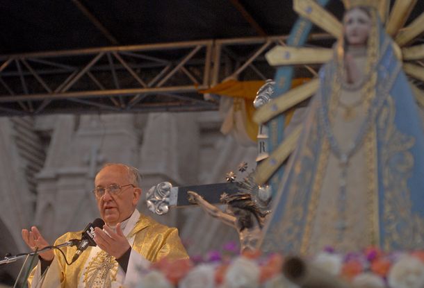 Bergoglio recibió en Luján a un millón de jóvenes creyentes