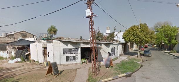 El crimen ocurrió en la esquina de Brasil y Zuviría