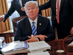 ¿para que sirve el boton rojo en el escritorio de donald trump? ¿para que sirve el boton rojo en el escritorio de donald trump?