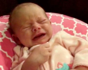 Bebé se calma con el trailer de Star Wars