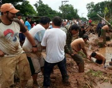 Temporal deja 10 muertos en Bolivia