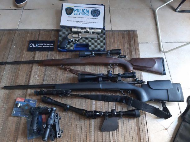 Villa Crespo: secuestraron armas de guerra