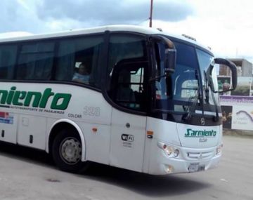 La nena de nueve años quedó sola esperando el colectivo en la ruta