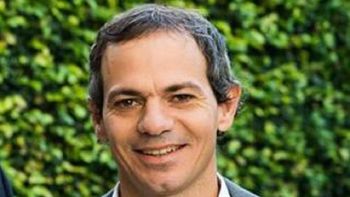 ¿quien es lucas llach, el economista y tweetstar que eligio sanz como vice? ¿quien es lucas llach, el economista y tweetstar que eligio sanz como vice?