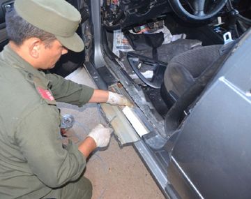 Detienen a una pareja con 40 kilos de cocaína en la guantera del auto