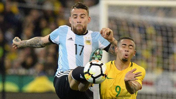 Nicolás Otamendi volvió a la Selección y será de la partida