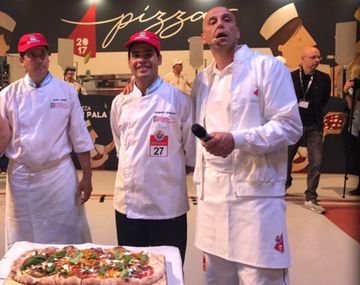 Ezequiel Ortigoza, segundo desde la derecha, quedó séptimo en la categoría Libre