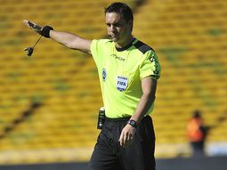 confirmado: patricio loustau sera el arbitro del superclasico en el monumental confirmado: patricio loustau sera el arbitro del superclasico en el monumental