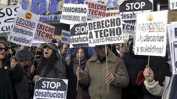 espana: suspenden desalojos por ola de suicidios espana: suspenden desalojos por ola de suicidios