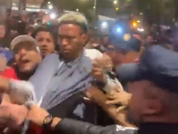 Escándalo en España: la policía agredió a los jugadores de la Selección de Perú