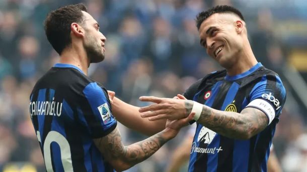 Calhanoglu volvió al Inter, habló de su futuro y del cruce con Lautaro: Todo claro