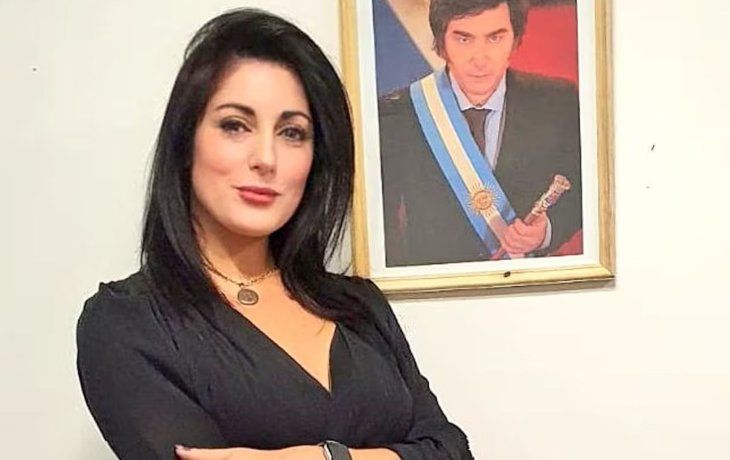 Nuevo pifie de Juliana Santillán en las redes: no sabe la diferencia entre Navidad y Pascuas