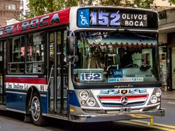 Un economista fue acusado de manosear
