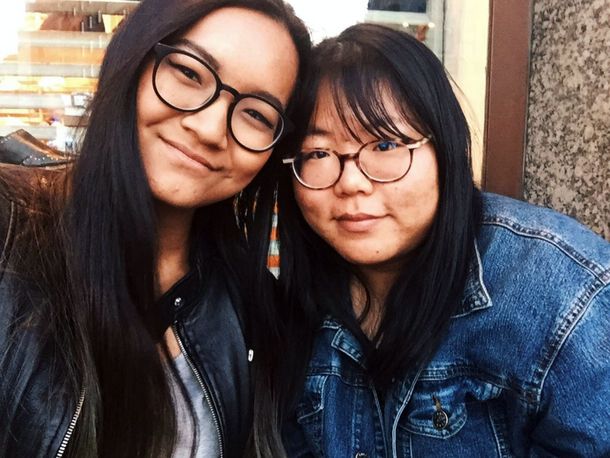 Sara (izquierda) y Alejandra (derecha)