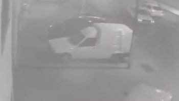 mendoza: atropello a una nena, escapo y lo escracharon por youtube mendoza: atropello a una nena, escapo y lo escracharon por youtube