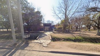 El adolescente llevó en su mochila una &nbsp;pistola de plástico con características visuales muy similares a las de un revólver calibre 38.