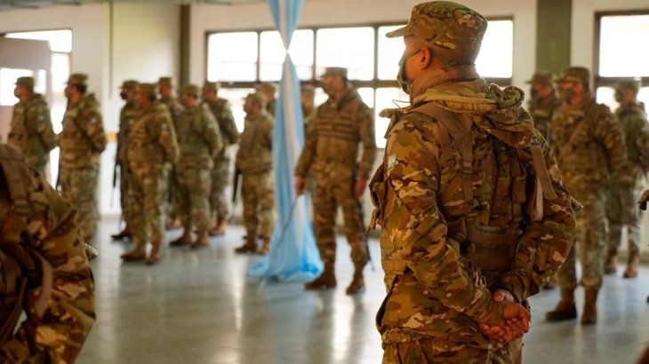 El Gobierno estableció las nuevas escalas salariales para militares y policías navales