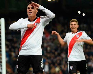 El festejo de Juan Fernando Quintero tras poner el 2 a 1 para River en Madrid