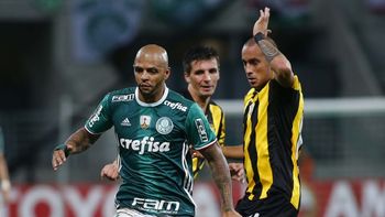 Felipe Melo ante Peñarol Felipe Melo ante Peñarol