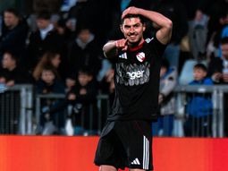 el gol de joaquin panichelli en la conference league que vuelve a meterlo en el radar de scaloni el gol de joaquin panichelli en la conference league que vuelve a meterlo en el radar de scaloni