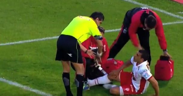 La bronca de la estrella de Huracán tras irse lesionado
