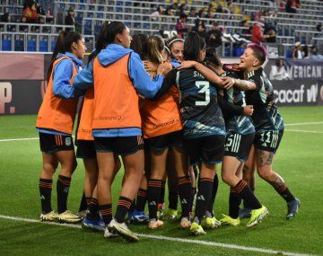La Selección femenina se clasificó a cuartos de final de la Copa de Oro