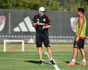 El 11 que piensa Coudet para su debut en River ante Huracán por el Apertura