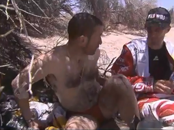 panico y locura en el dakar: un piloto se deshidrato y termino desnudo panico y locura en el dakar: un piloto se deshidrato y termino desnudo
