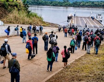Éxodo por la crisis: se quintuplicó la cantidad de argentinos que prefieren trabajar en Brasil