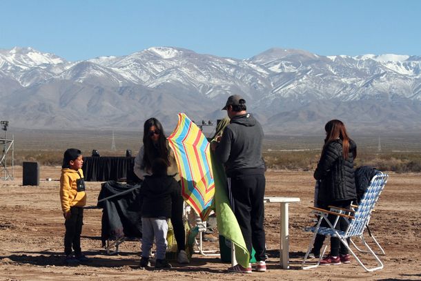 El día del eclipse, San Juan arrancó con un temblor y 3 grados bajo cero