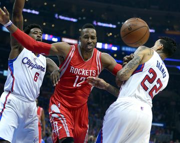 Los Rockets de Prigioni ganaron e igualaron la serie ante los Clippers