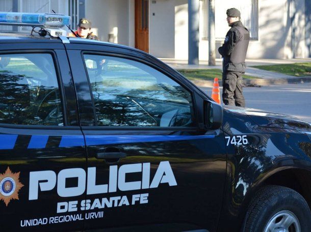 Un policía de Santa Fe usó anteojos con IA para copiarse en un examen
