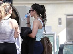 Vanessa Hudgens se mantiene activa