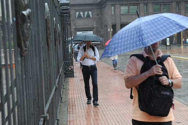 Tras el calor agobiante, se espera una semana con lluvias en la Ciudad y alrededores