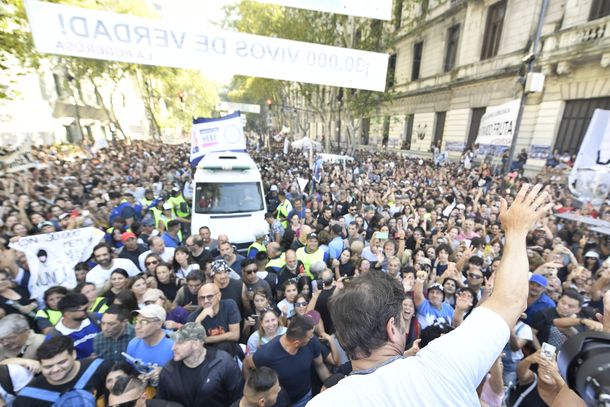 Axel Kicillof en la marcha del 24 de marzo: Tenemos que seguir con la lucha