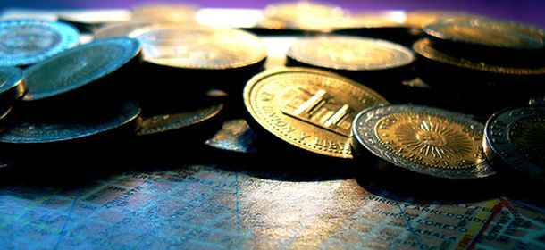 Bitcoin: ¿nueva moneda electrónica o manía especulativa?