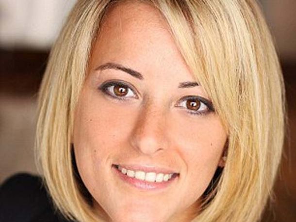 Una mujer murió tras caer de una cascada durante sesión de fotos para su boda