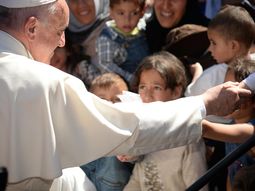 el papa pidio al mundo valentia para afrontar la crisis migratoria el papa pidio al mundo valentia para afrontar la crisis migratoria