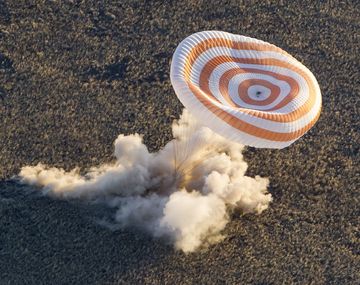 El espectacular regreso de la antorcha olímpica a la Tierra