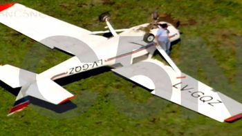 Así quedó la avioneta en Punta Lara Así quedó la avioneta en Punta Lara