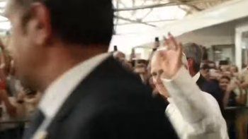 Así salió el papa León XIV del hospital de Roma en el que fue operado de un cáncer de pulmón
