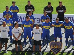osvaldo, con nuevo look en la presentacion del plantel de boca osvaldo, con nuevo look en la presentacion del plantel de boca