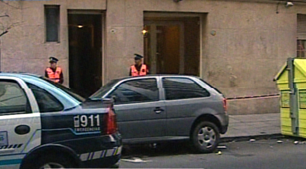 Asaltan y toman de rehén a una familia en Recoleta