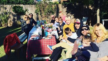 divertido asado en familia de los galanes de los ricos no piden permiso divertido asado en familia de los galanes de los ricos no piden permiso