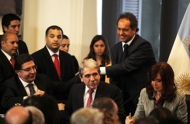 #Paritarias2015: CFK recordó que en España cerraron 1,5% de aumento